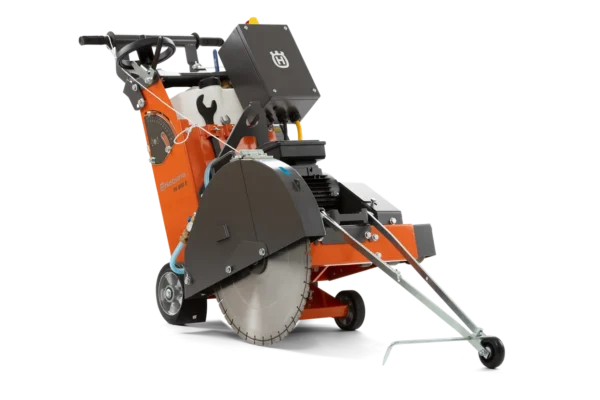 FS 600 E walk behind concrete saw